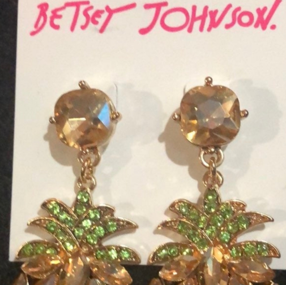 Betsey Johnson pineapple gem earrings - Picture 7 of 7